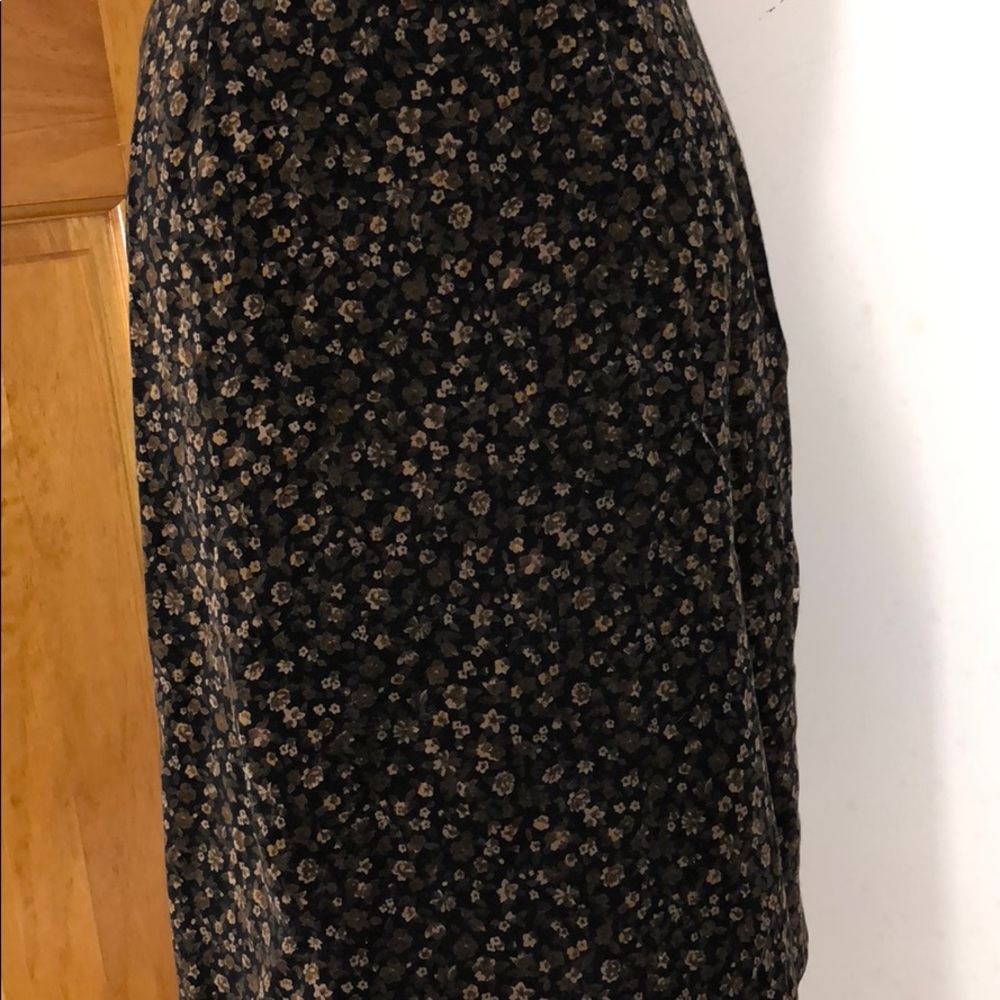 Van Heusen Velvet Skirt